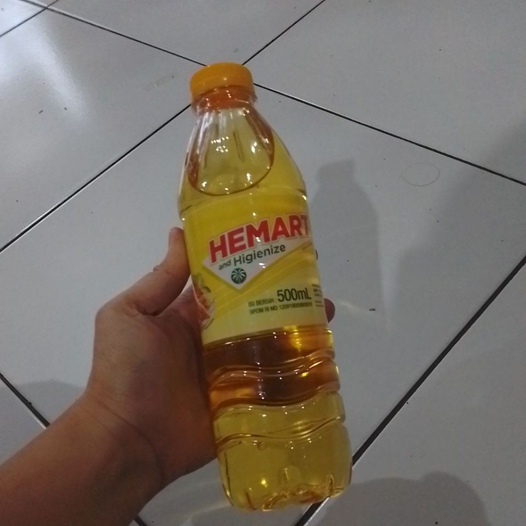 

hemart minyak goreng 500 ml