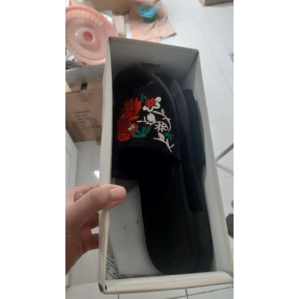 sandal wanita, bekas baik, slop