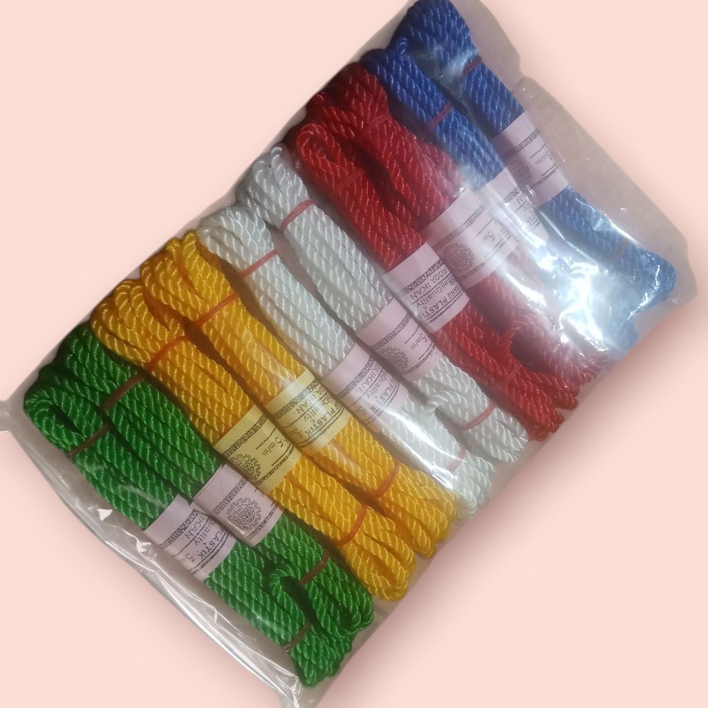 

tali tambang plastik sedang 5ml.1pck.isi10.pcs tali tambang serbaguna