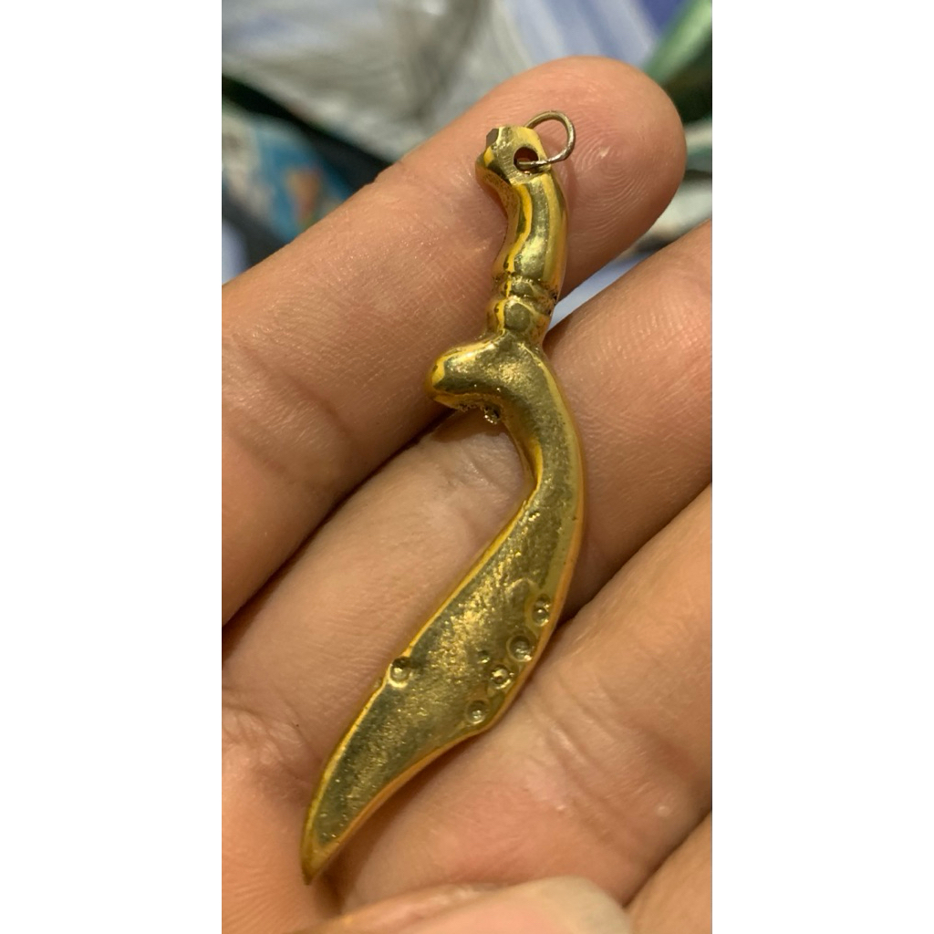 liontin kalung  kujang kuningan