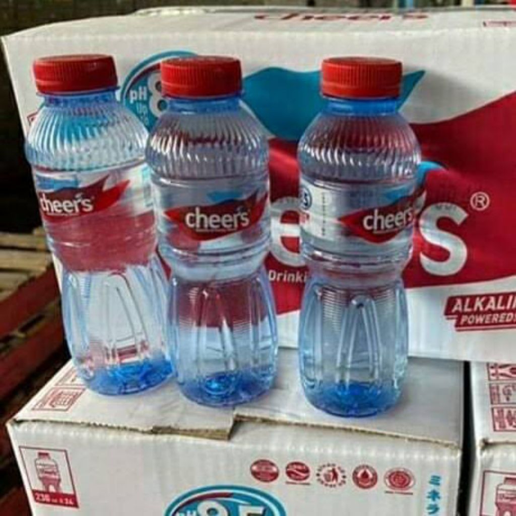 

Air mineral alkali pH 8.5 merk cheers kemasan botol mini 230 ml per karton isi 24 botol