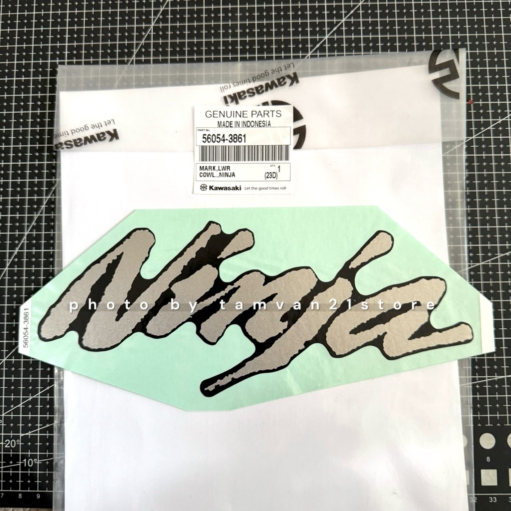 EMBLEM STICKER FAIRING NINJA ZX-25R ZX25R HITAM SILVER ORIGINAL