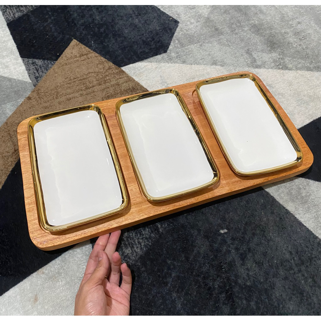 piring isi 3 list gold