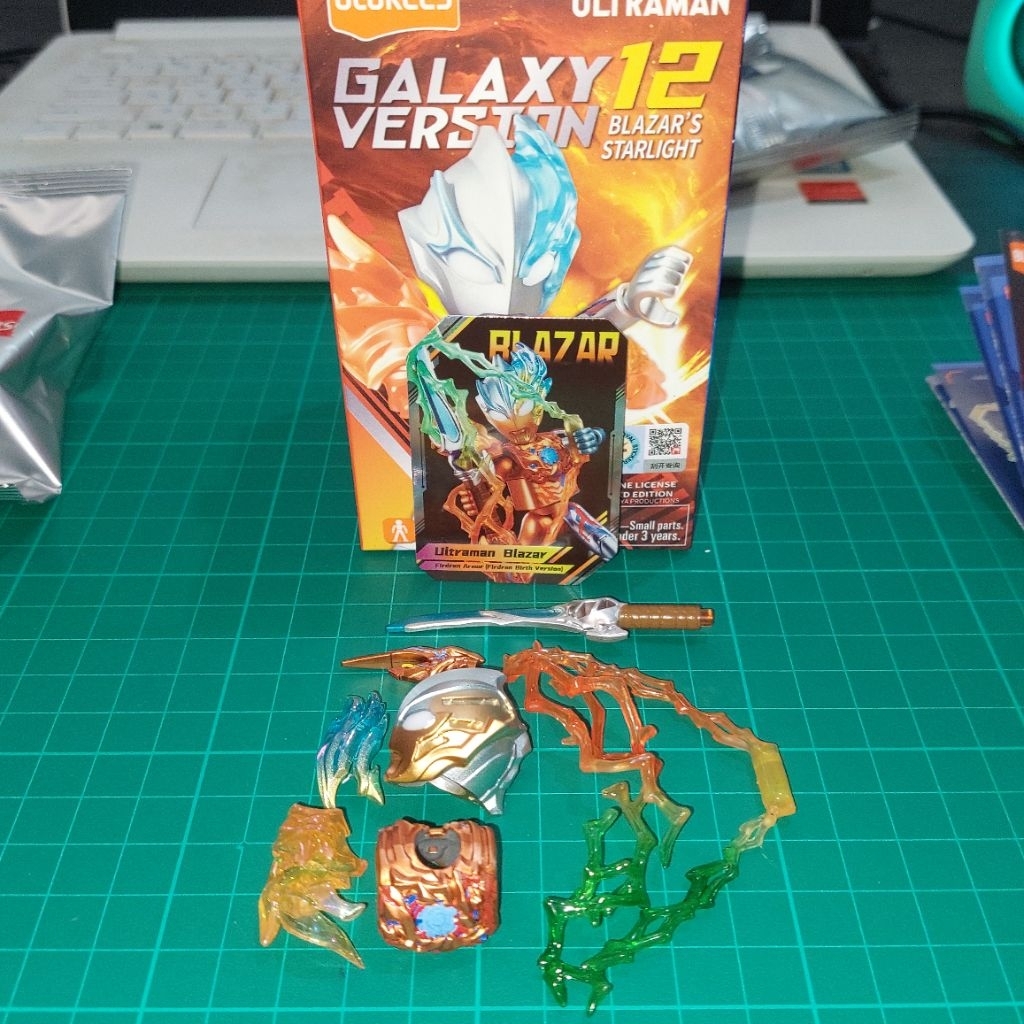 Blokees Ultraman GV 12 " SECRET ULTRAMAN BLAZAR " (OFC)