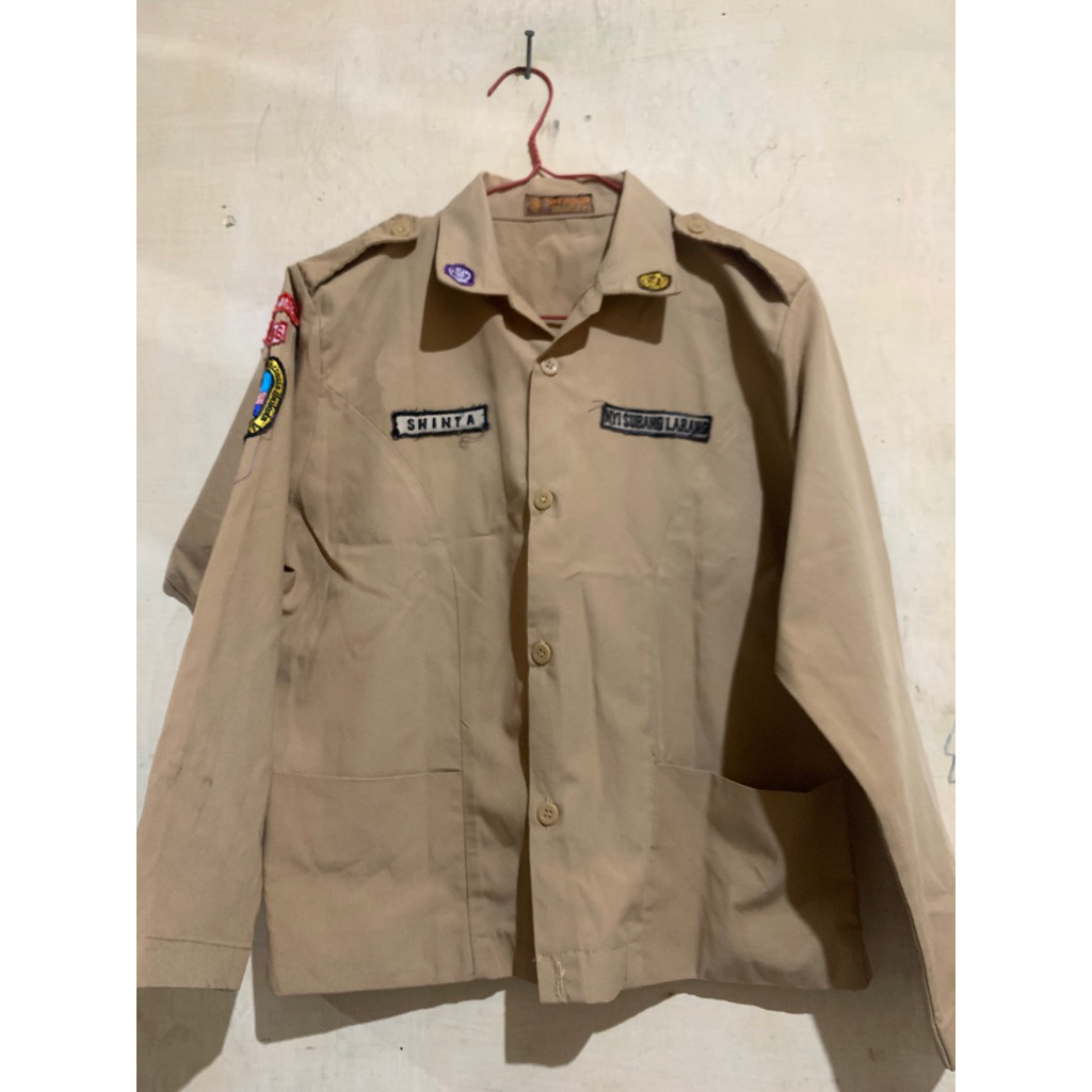 (preloved) baju pramuka crop