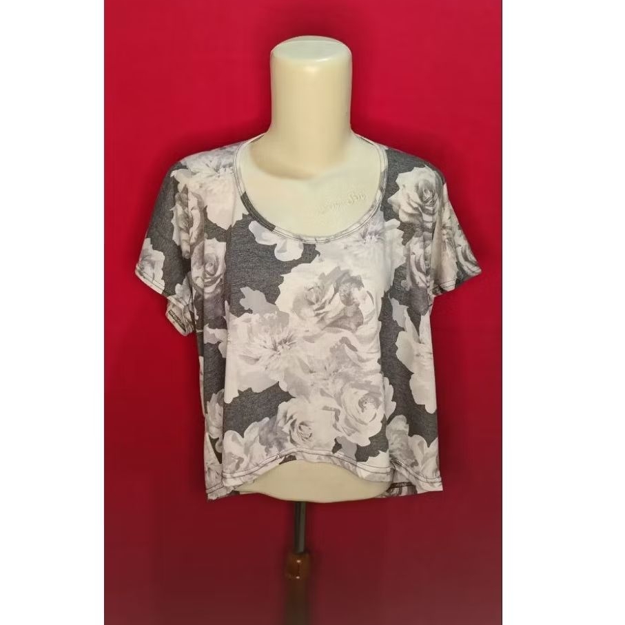 ATASAN ~ KAOS BATWING ABU FLORAL