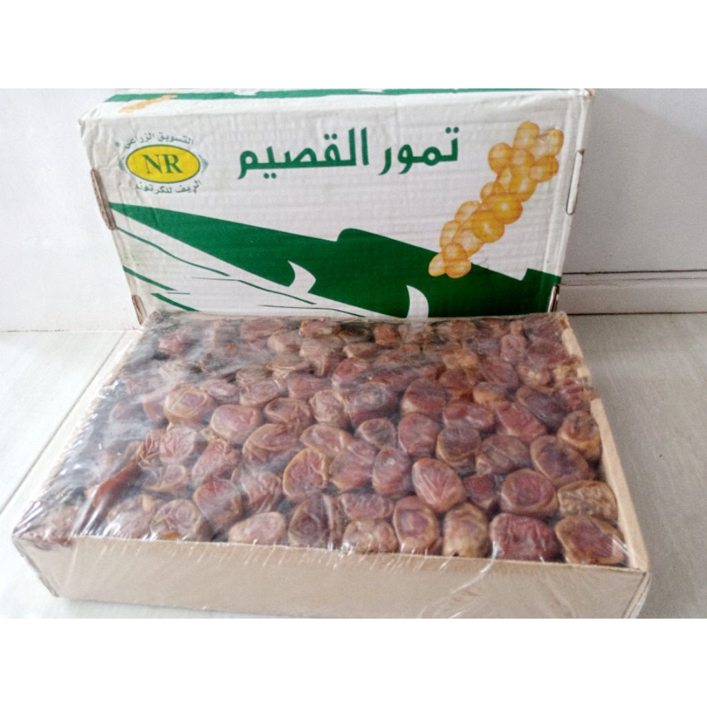 

Kurma Raja Sukari Al Qassim Asli Dus Basah Grosir Premium 3kg