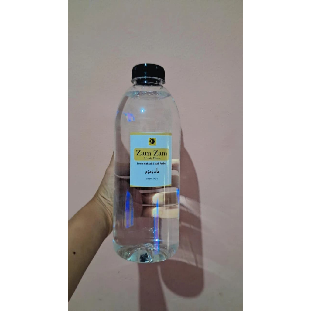 

Air Zam Zam Asli dari Makkah