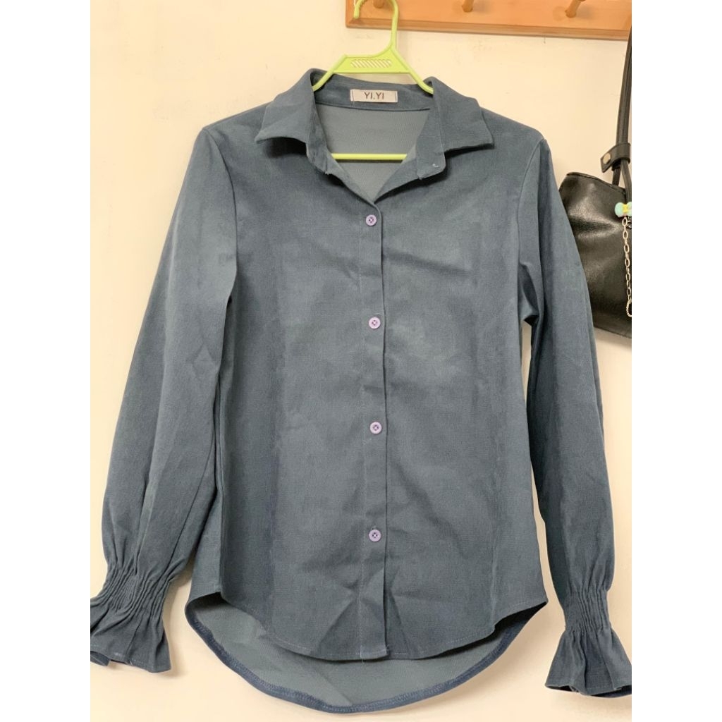 kemeja yi.yi