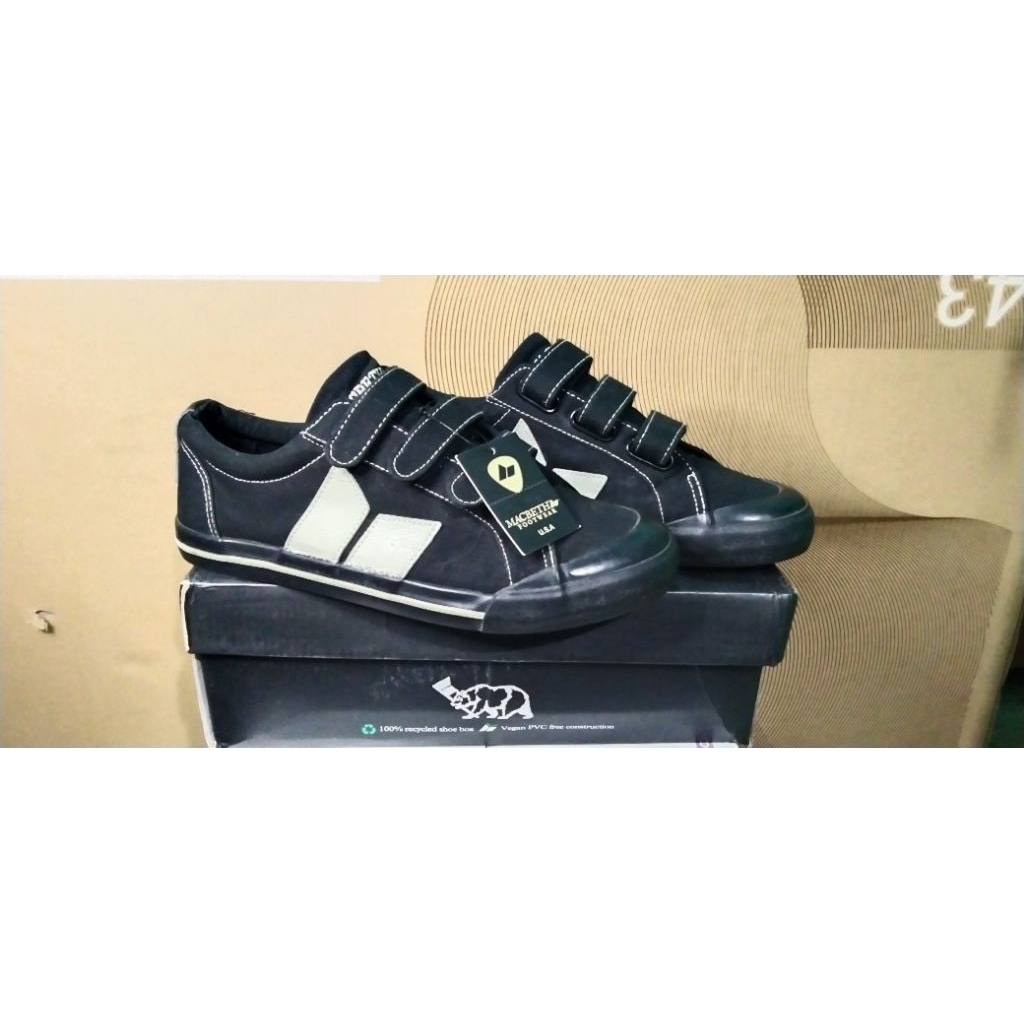 SEPATU MACBETH ELIOT VELCRO BLACK CEMENT