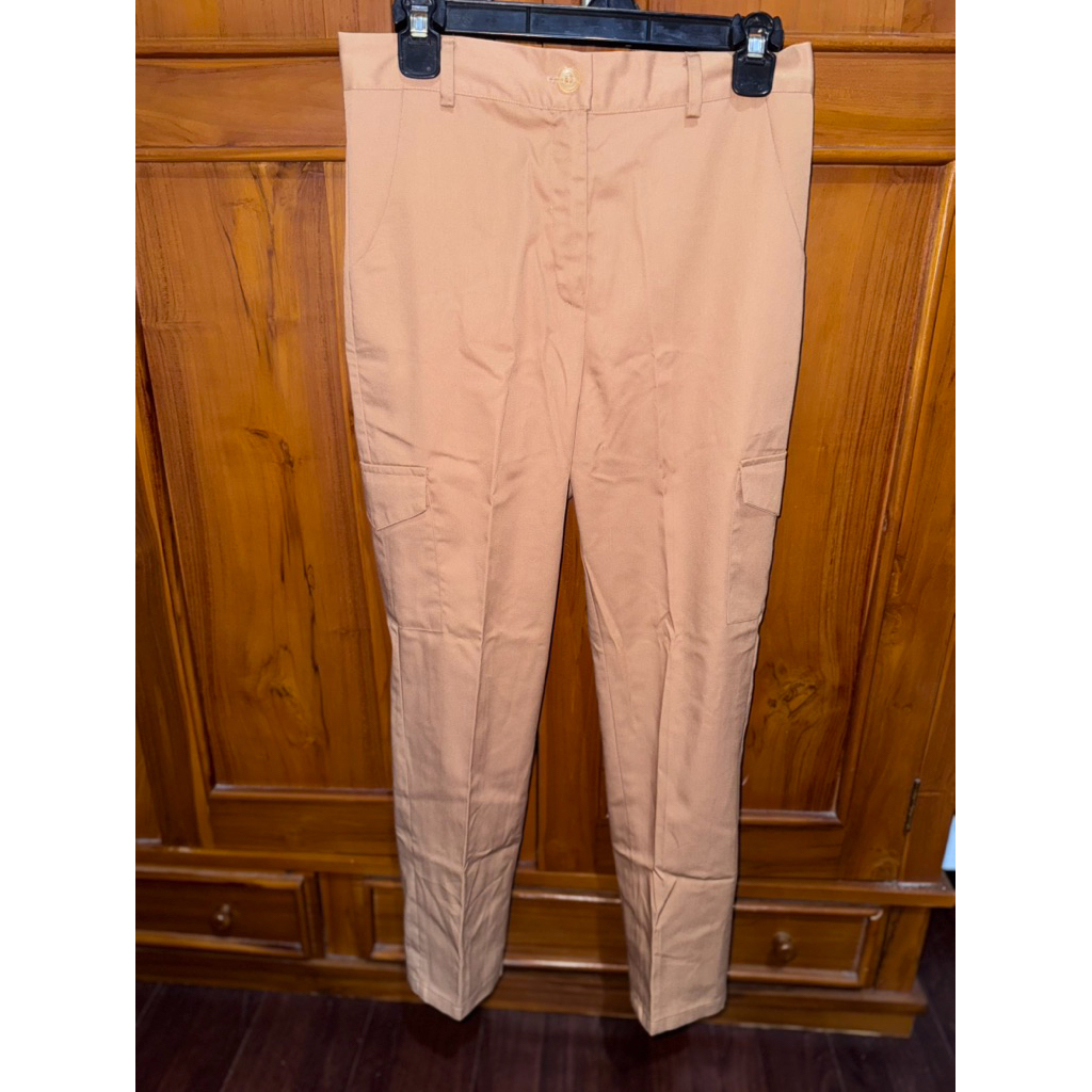 preloved cargo pants by gaudi