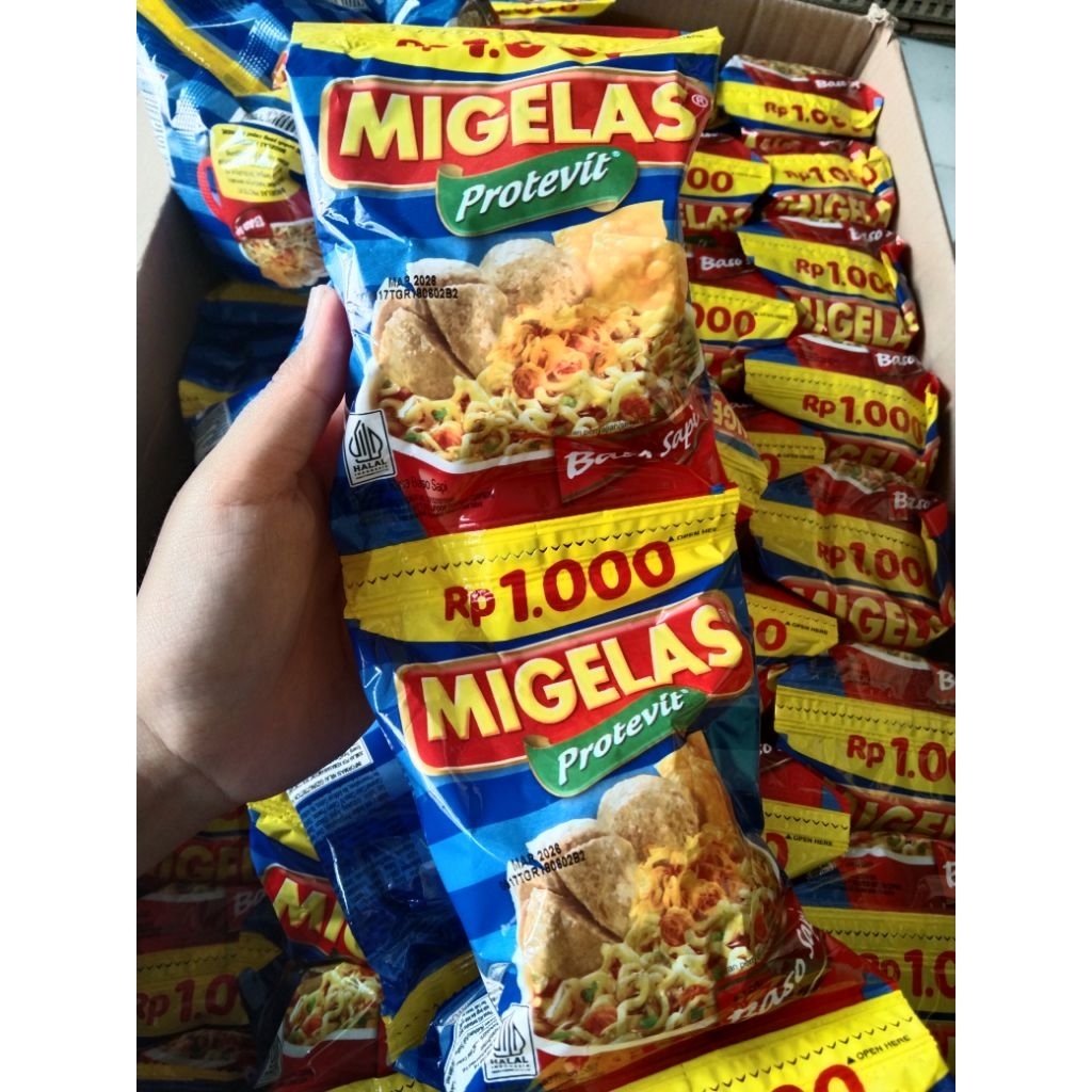 

mie gelas renceng isi 15biji rasa bakso