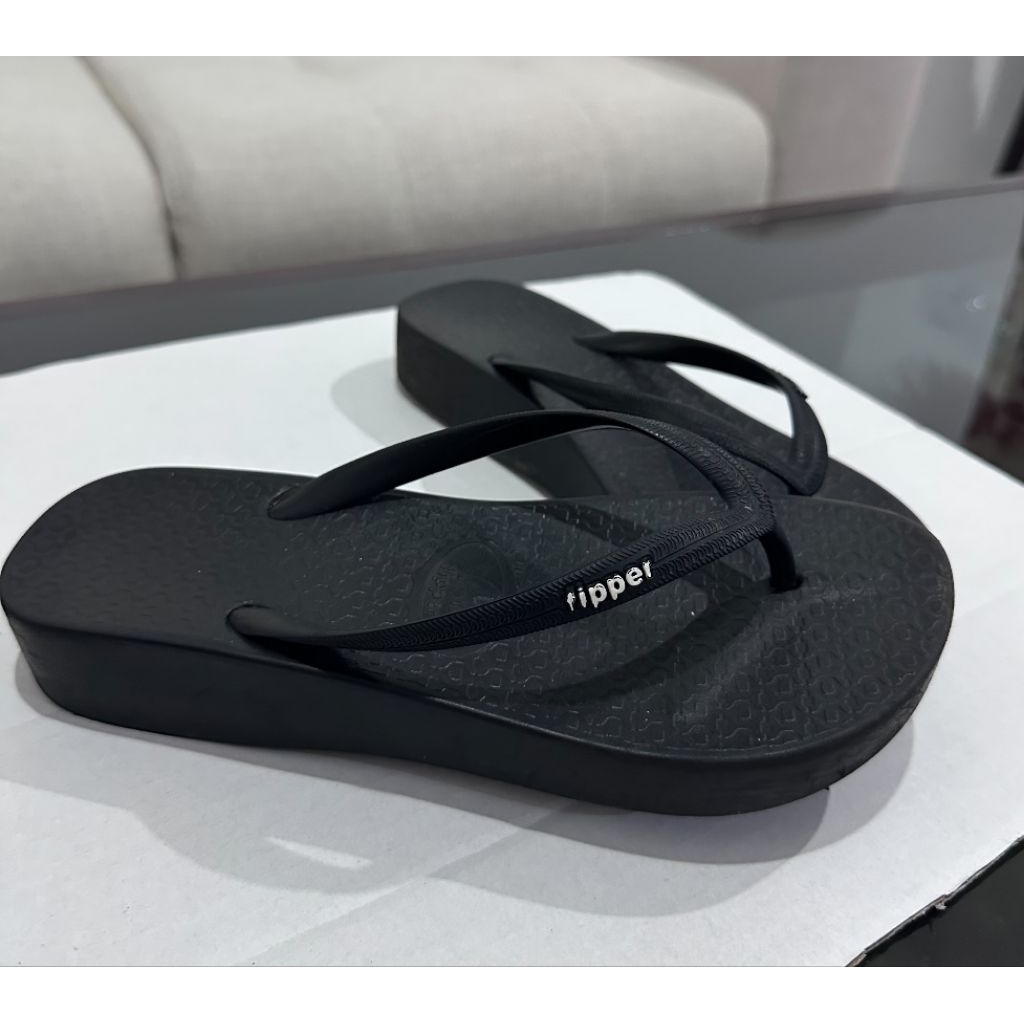 Flipper wedges sendal jepit hitam wedges Original Size 38 #CITT600 #lovecitta