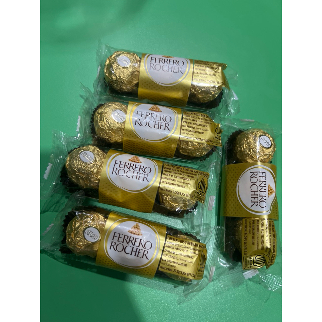 

Ferrero Rocher Coklat Susu Kacang Hazel Isi 3 Chocolate