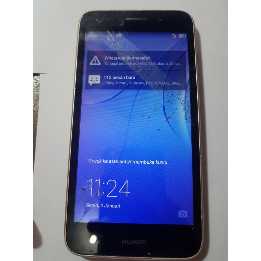 lcd touchscreen frame huawei y3-2017(l22) minus