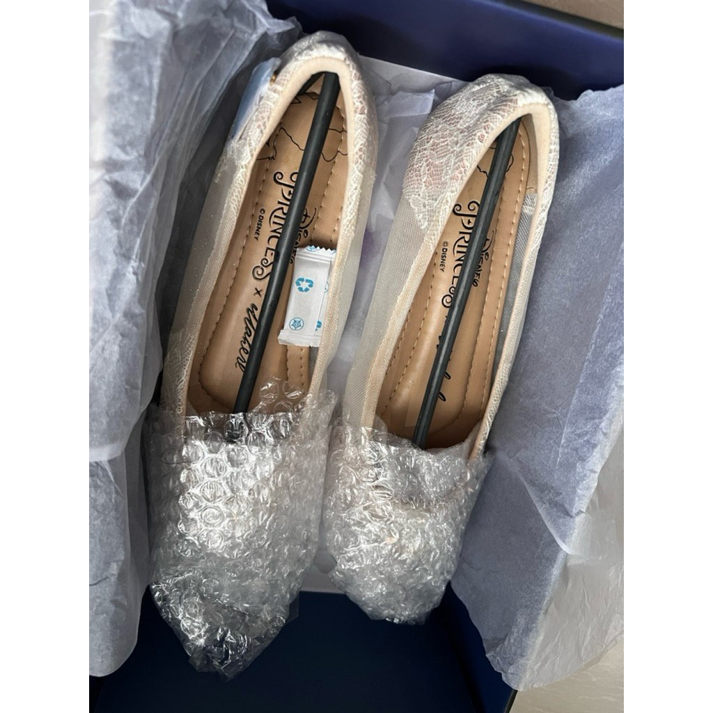 Ittaherl x princess Disney Cinderella Maxi Pointy Cloud Sz 38