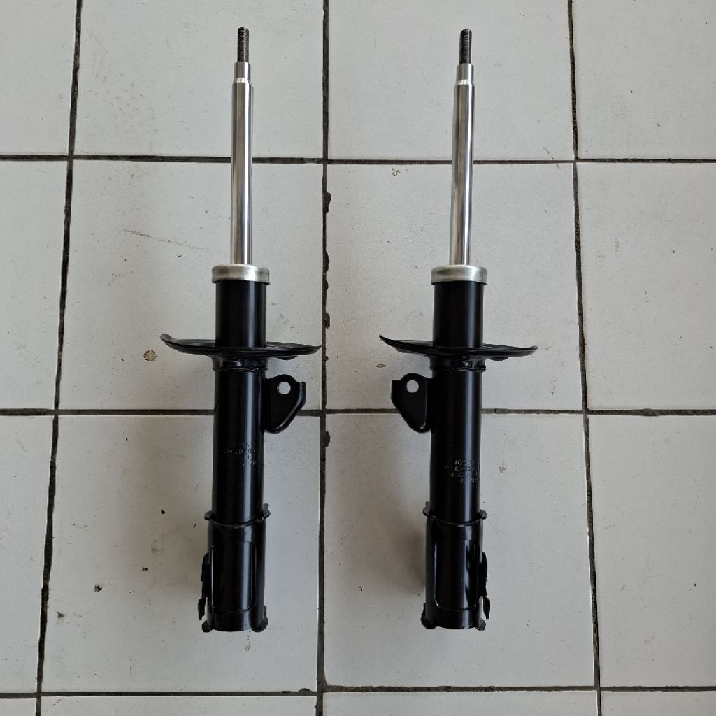 Shockbreaker Depan Toyota Yaris