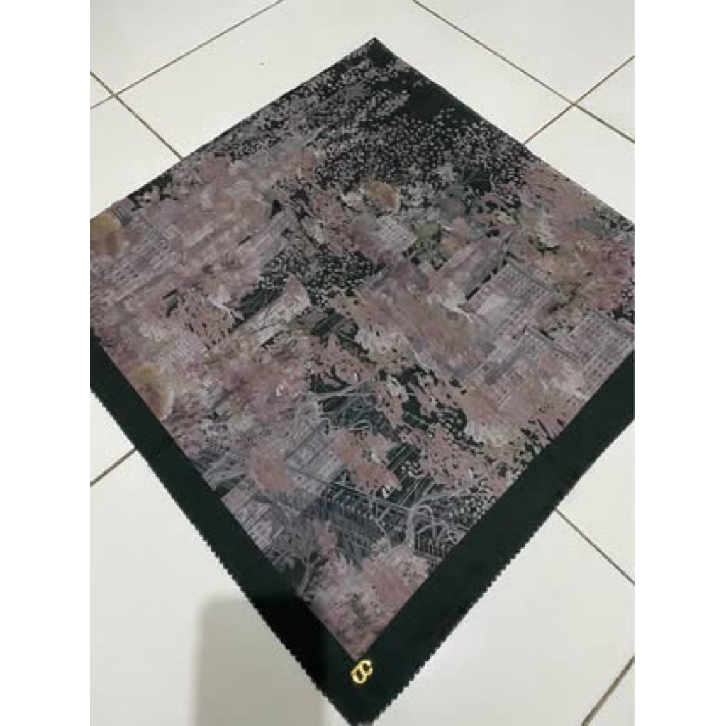 Preloved Scarf Buttonscarves Hitam East Village No Box