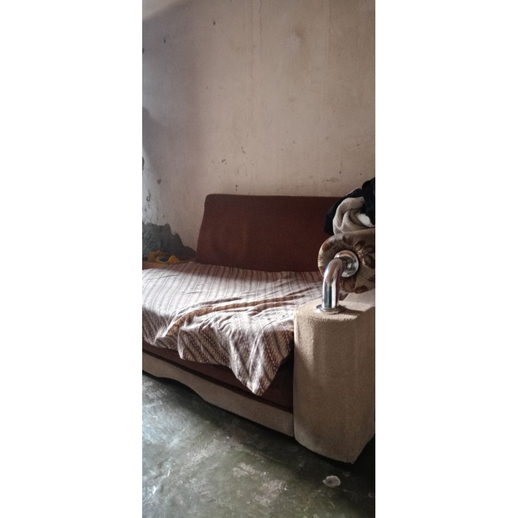 sofa bekas