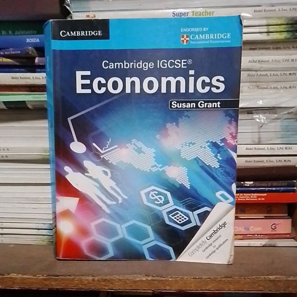 Cambridge IGCSE Economics ,( Susan Grant )