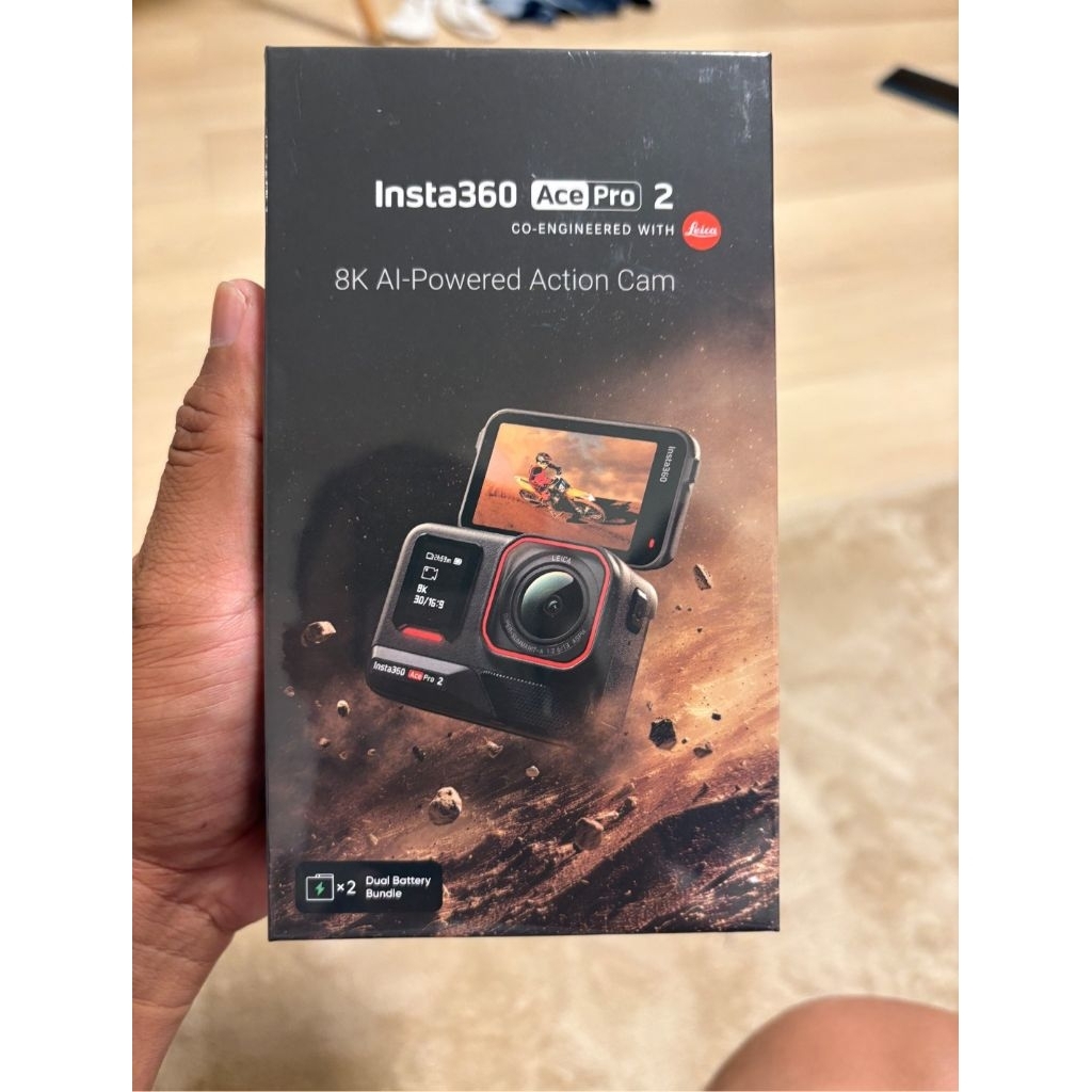 Insta360 Ace 2 pro BNIB dual battery bundle