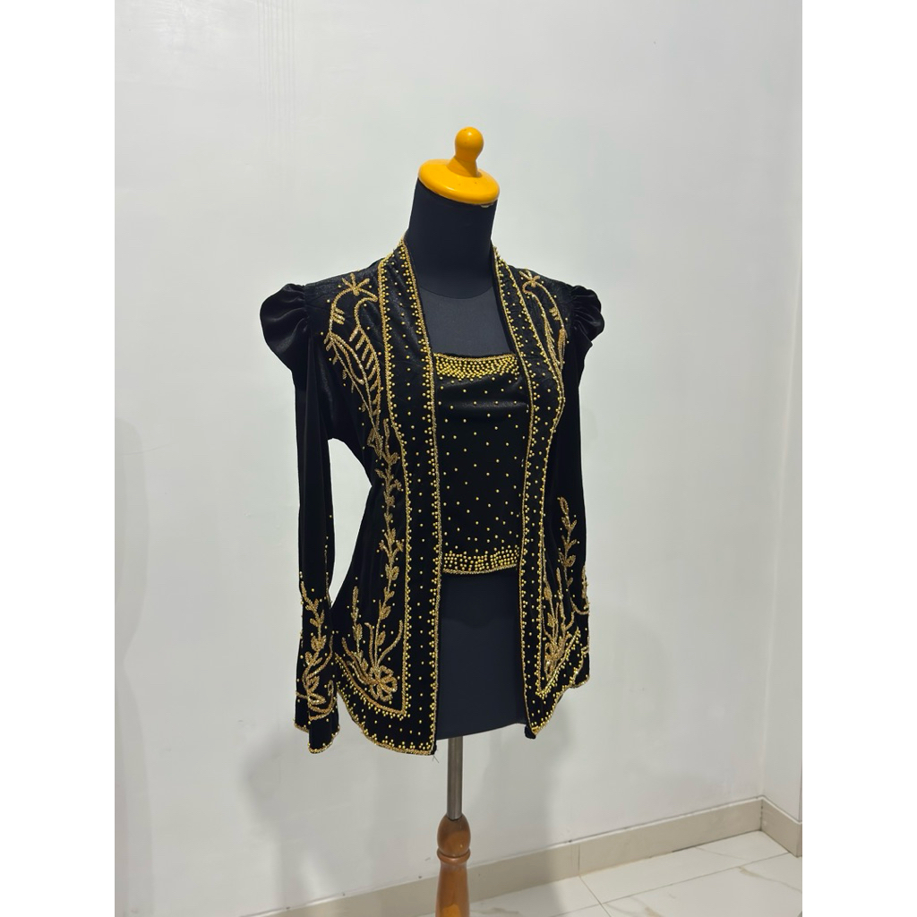 atasan kebaya bludru/kebaya bludru atasan