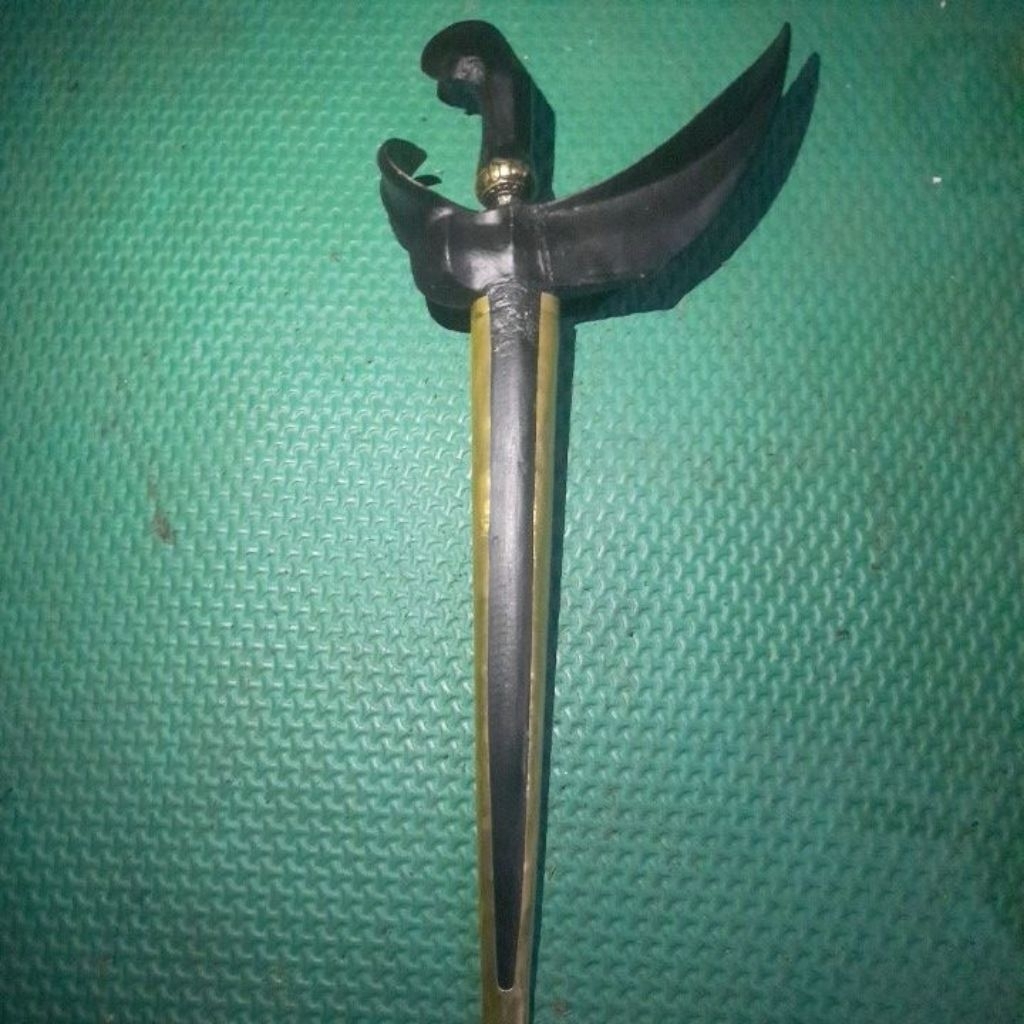 keris brojol warangka ladrang surakarta
