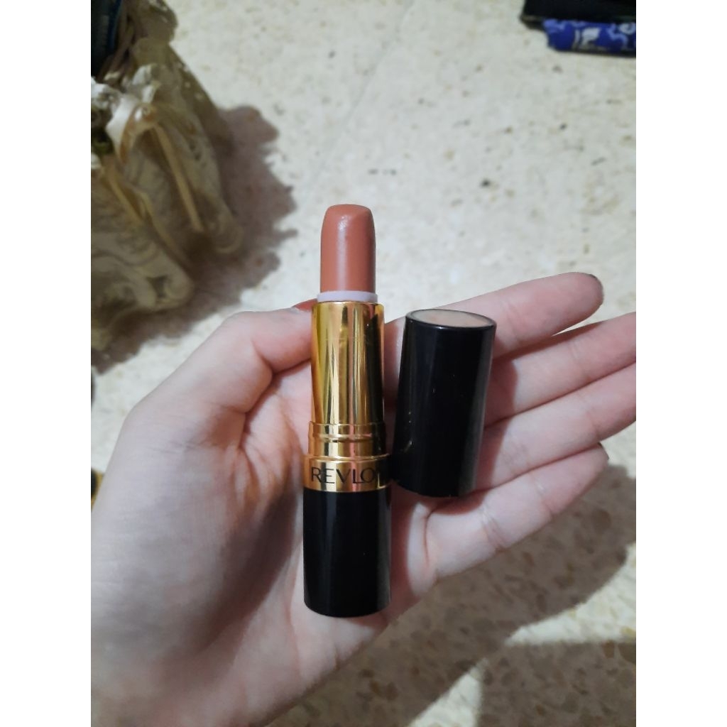 preloved Revlon Lipstick shade 117 almost nude