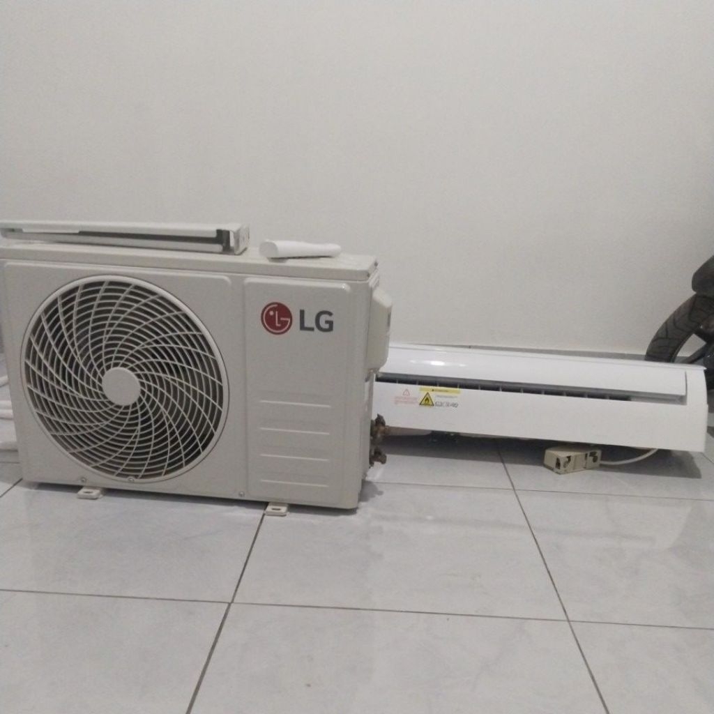 AC LG 0,5 pk baru pakai 2 bulan (khusus kota bandar lampung)