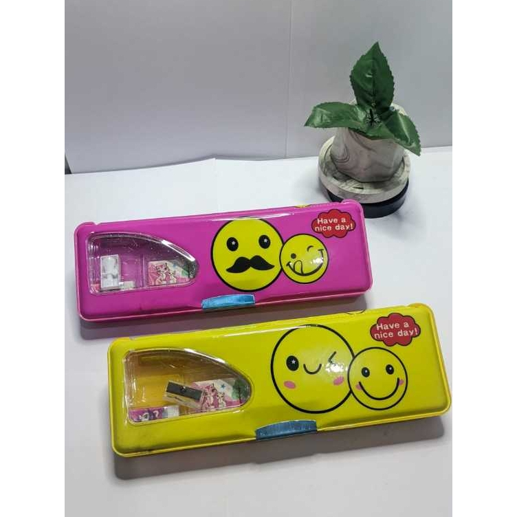 

KOTAK PENSIL MAGNET 1 SET/TEMPAT PENSIL EMOJI