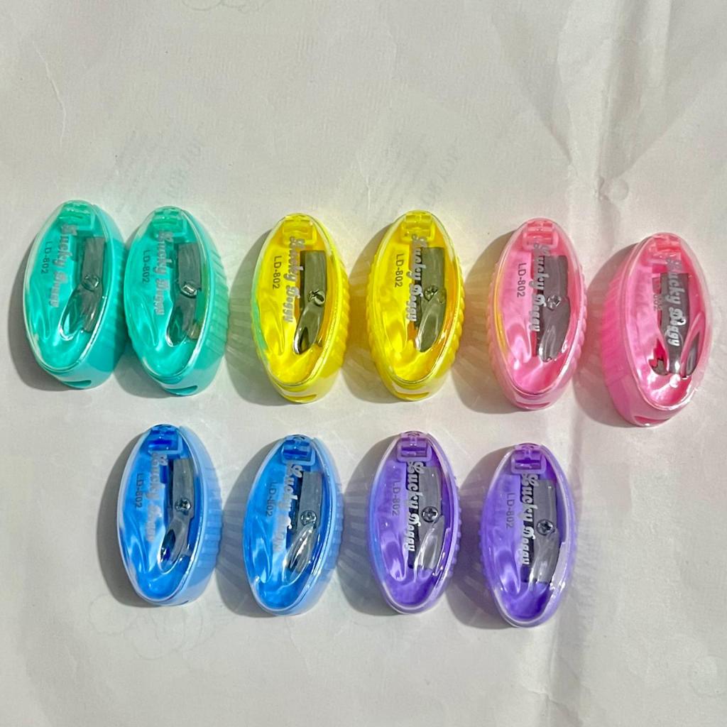 

SERUTAN 802 / SERUTAN MINI / SERUTAN ISI 24 PCS / SERUTAN SEKOLAH / RAUTAN PENCIL / SERUTAN 1 LUBANG TAJAM