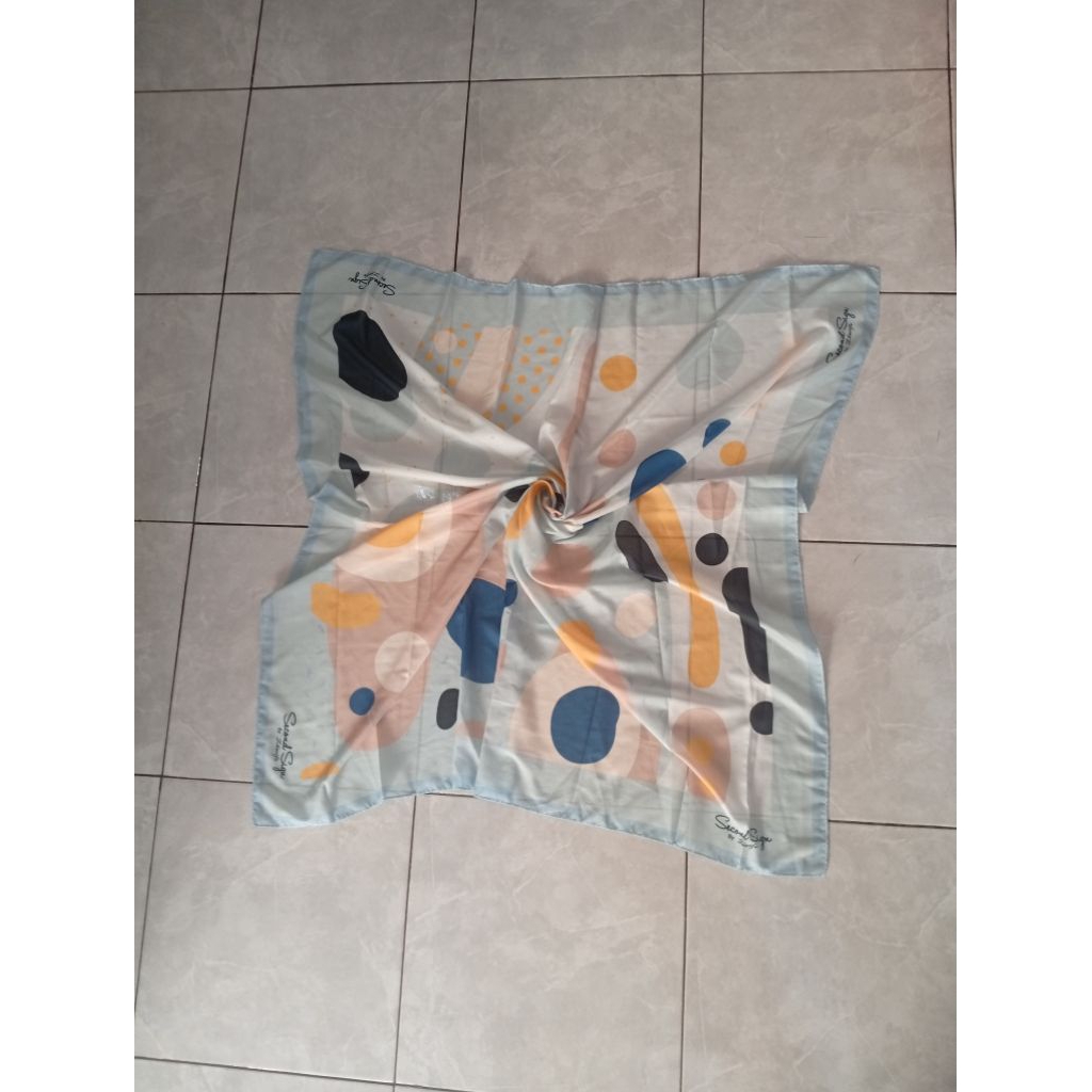 PRELOVED PRIBADI - KERUDUNG SECOND SIGN