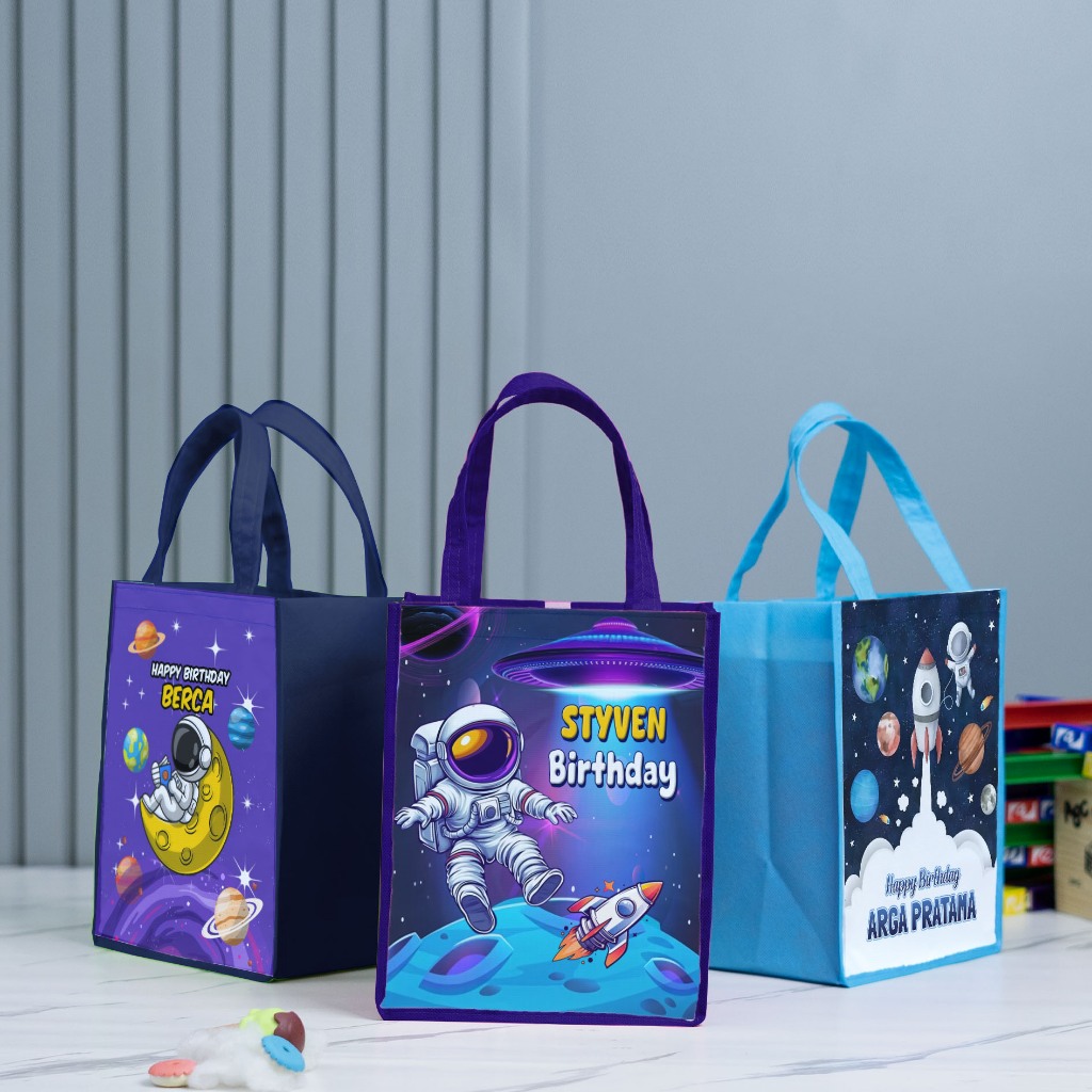Tas Ultah Custom Motif Astronot Tas Ulang Tahun Murah Goodie Bag Tas Souvenir Ultah
