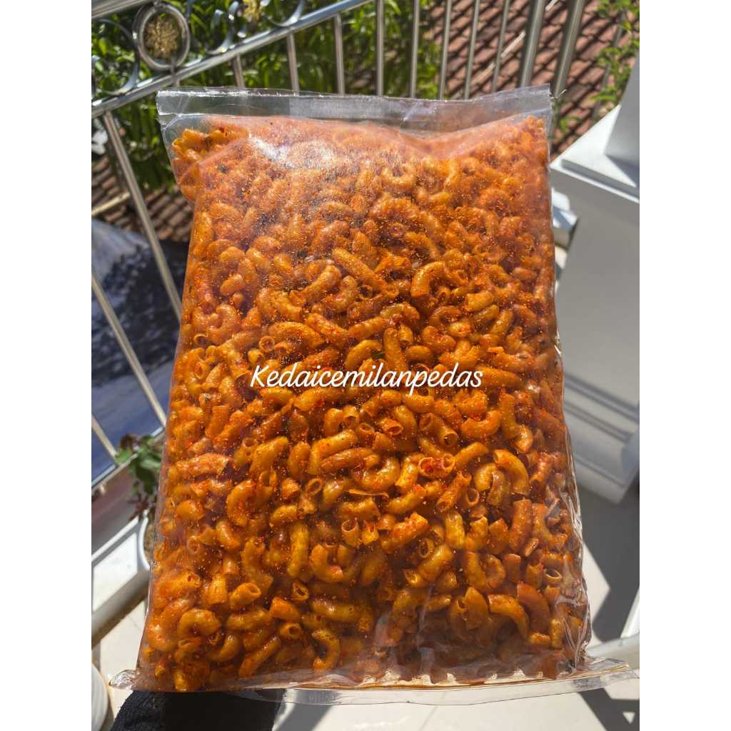 

seblak makaroni kriuk pedas daun jeruk 1kg