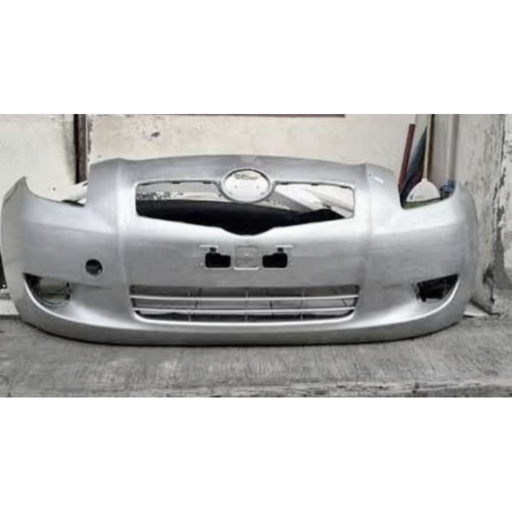 bemper depan yaris 2006