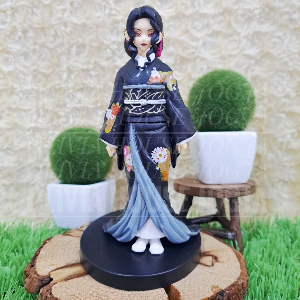Action Figure Muzan Kibutsuji Lady Kimono NO BOX Action Figure Muzan Kimono Alas Hitam Action Figure