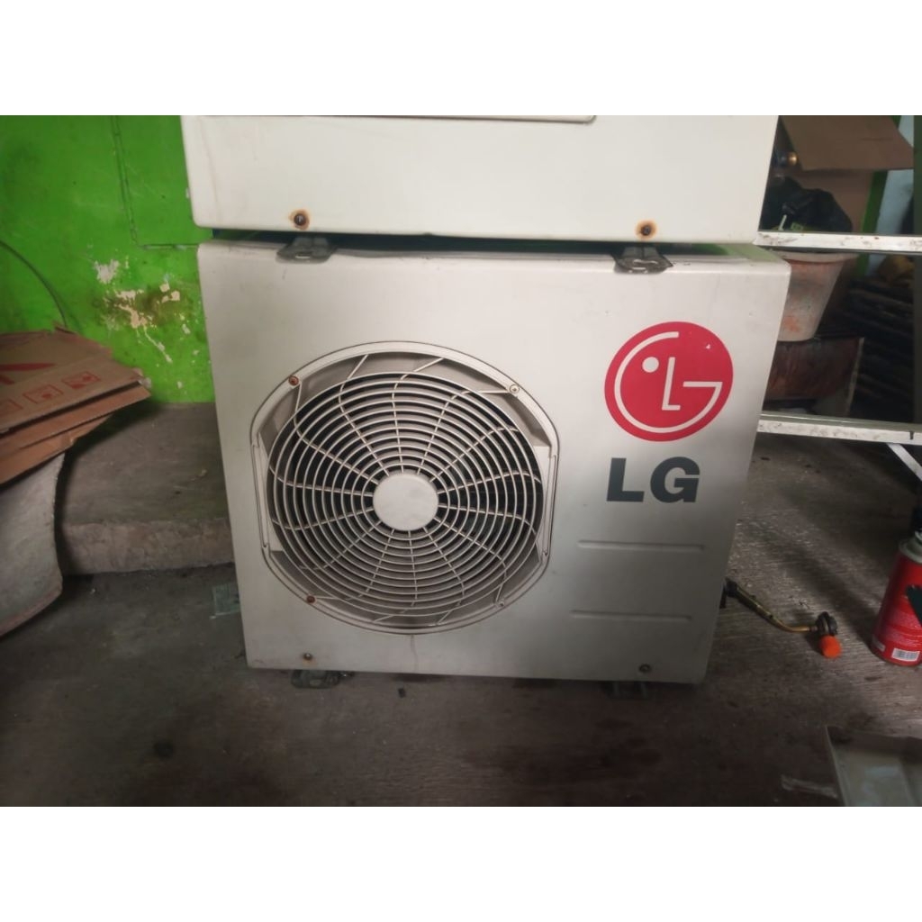 Outdoor AC LG 1/2 PK SU05LT-2 Freon R22 Bekas