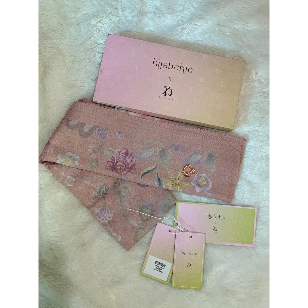 PRELOVED Seradia - Hijab Segi Empat Pink Salem Motif