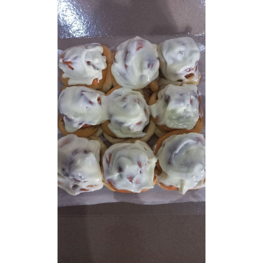 

Cinnamon Rolls Cream Cheese