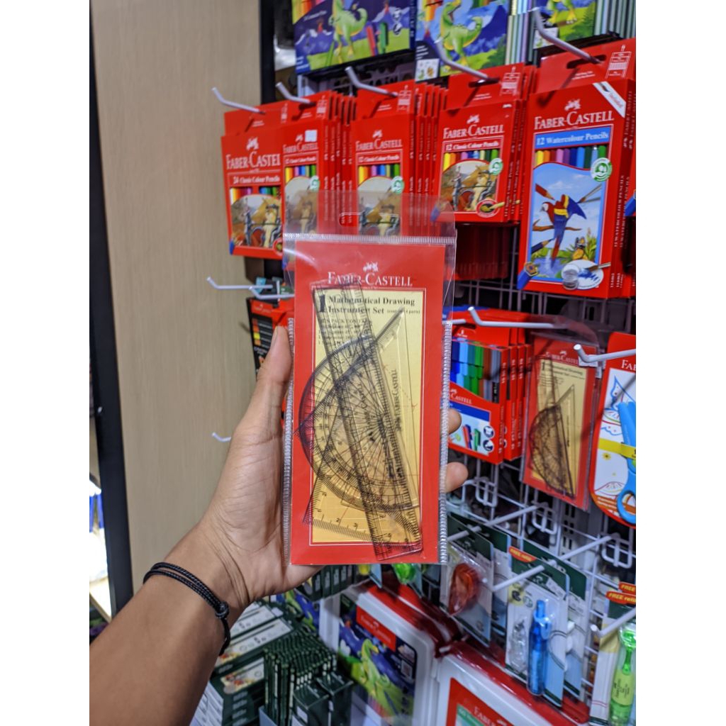 

Faber- Castell | Penggaris Mathematical Drawing Instrument Set
