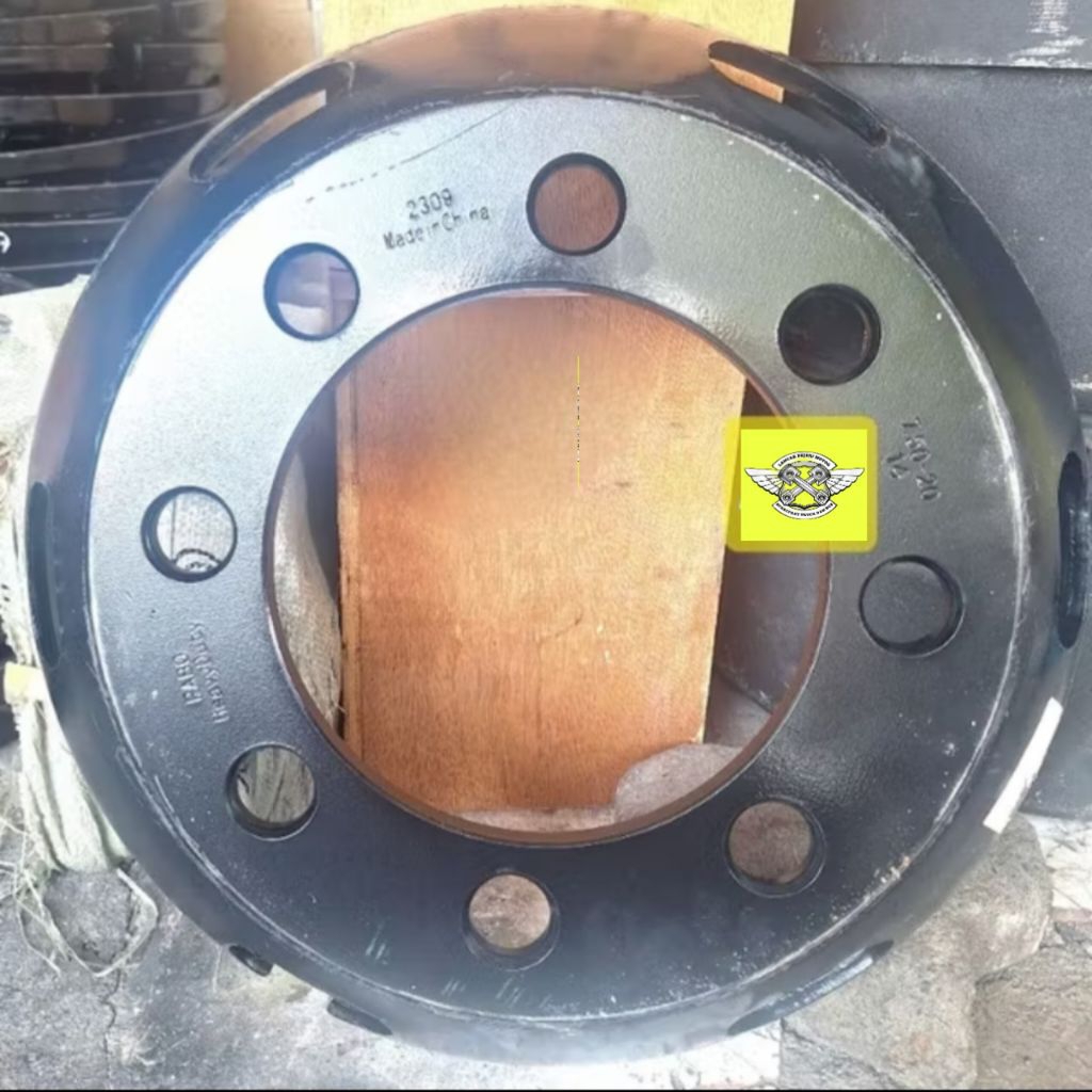 Topi velg Daun Velg Lubang 8 ( 750.20 ) 14mm HINO FUSO NISSAN