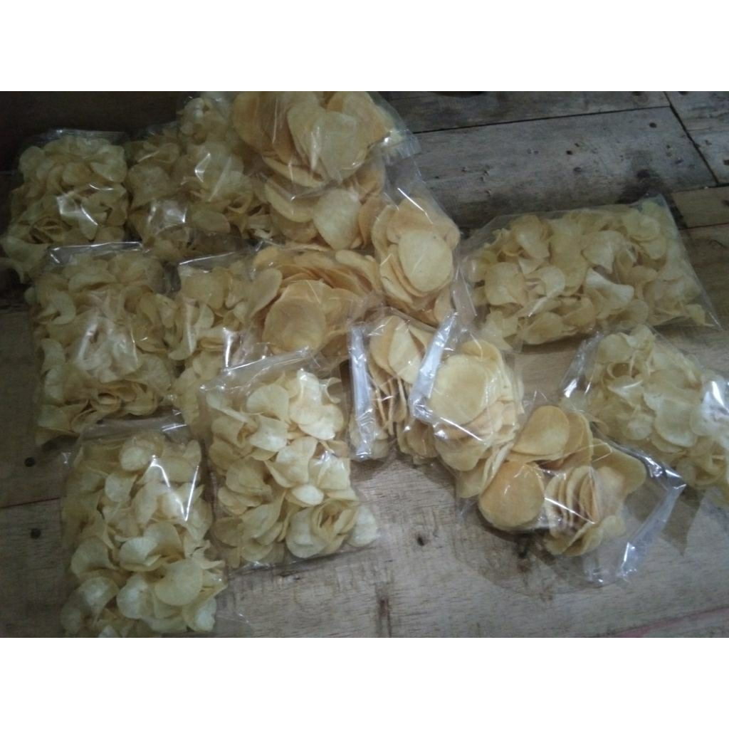 

comet dan kripik 100gr.150gr.250gr.500gr parian rasa gurih asin pedas