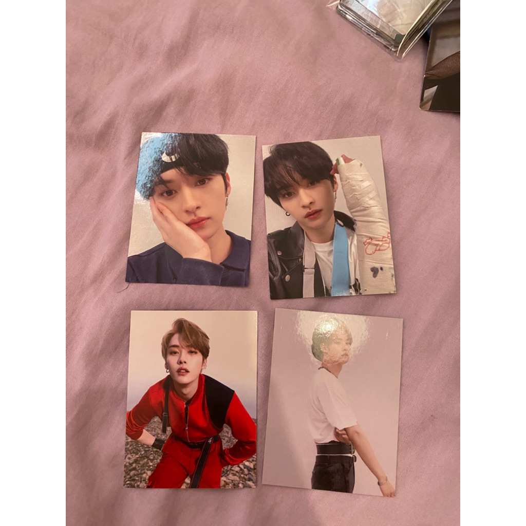 

kpop postcard - straykids - leeknow post card official