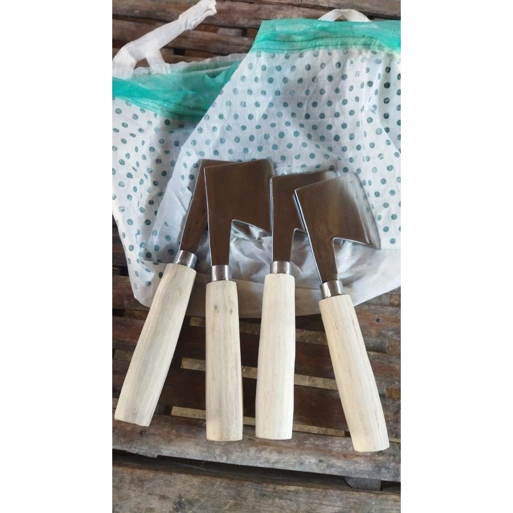 Kapak Kupas Batok Kelapa Tua Baja pir