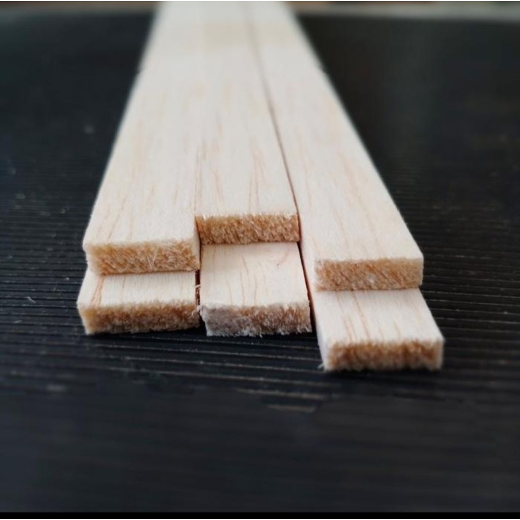Kayu balsa strip 2mm x 5mm x 100cm balsa 100cm balsa maket