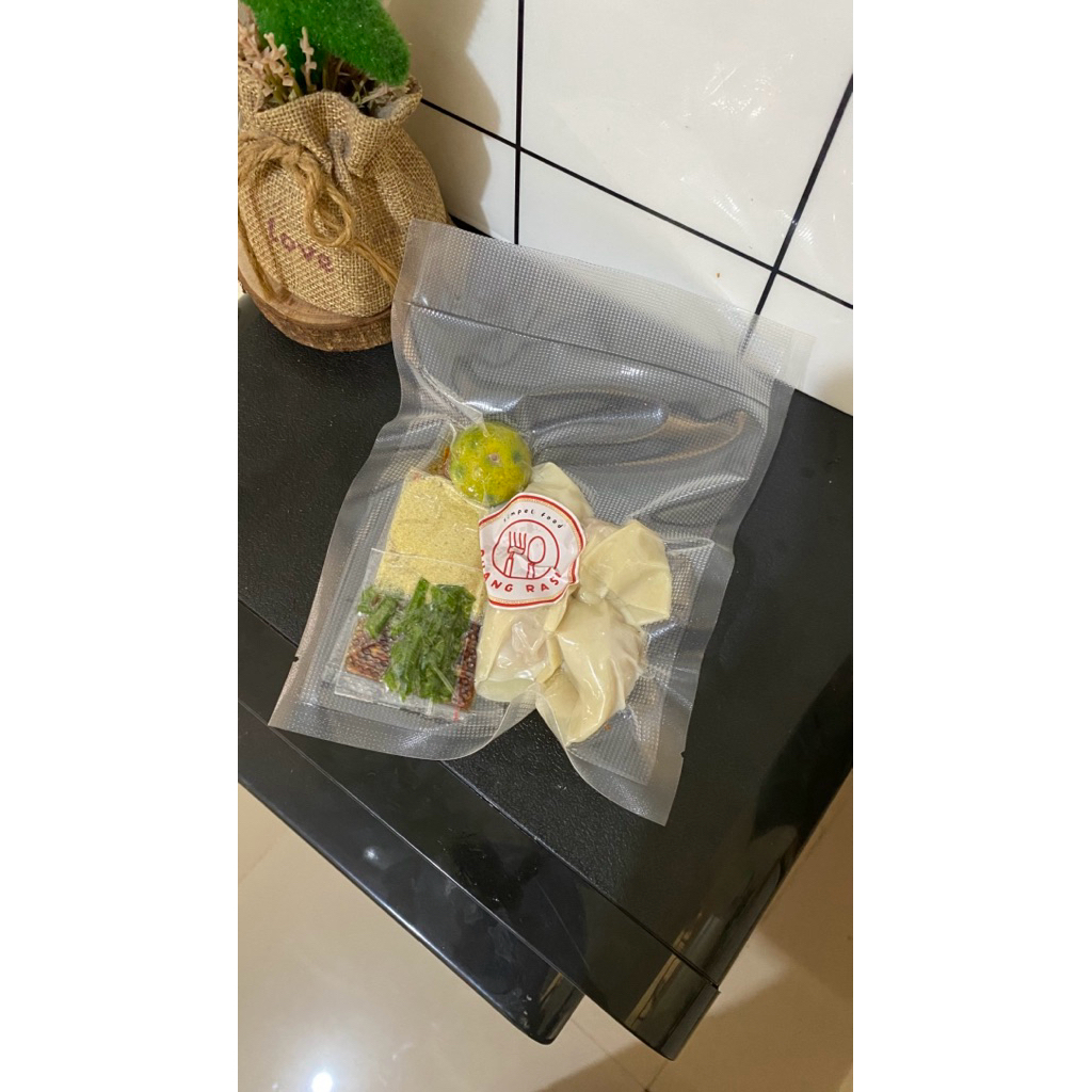 

GYOZA CHILLO FROZEN BY RUANG RASA [produk homemade by ruangrasa]