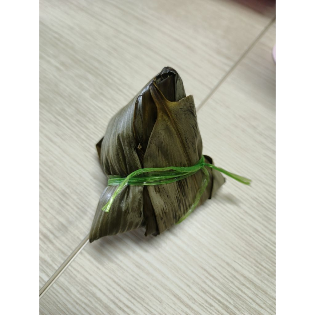 

Bacang Ketan Ayam - Premium