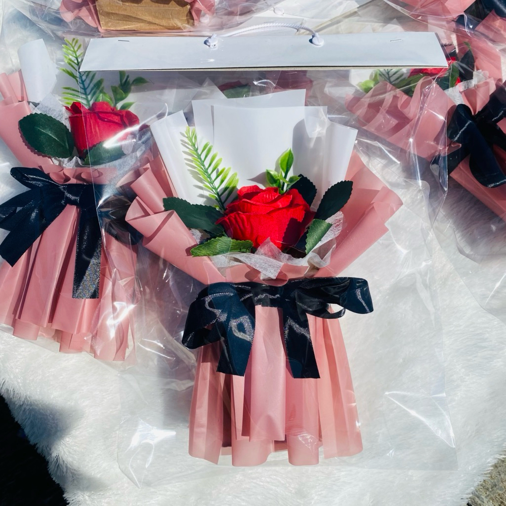 Buket Bunga Free Packaging Plastik//Buket bunga mawar