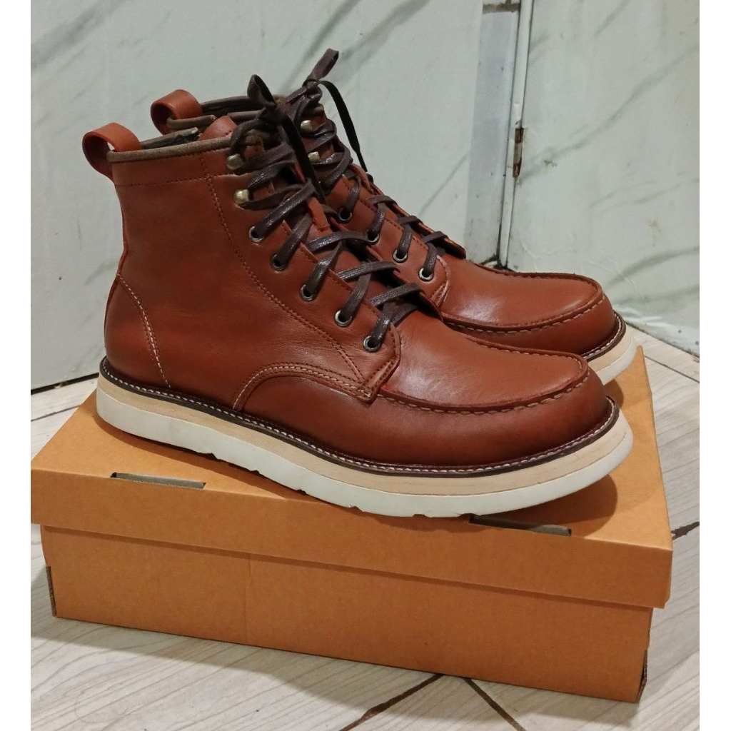 sepatu boots (leather custom model redwing)