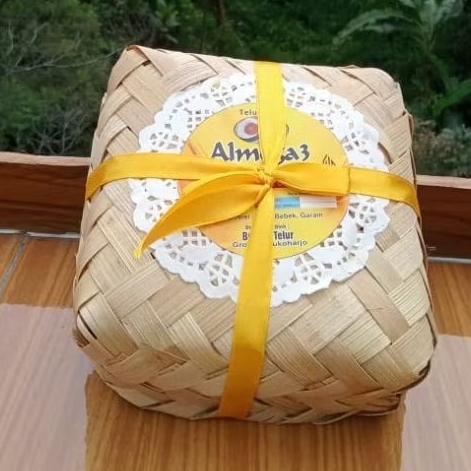 

Telur asin packaging besek isi 9